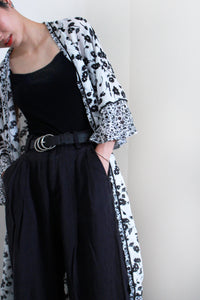 MONO FLORAL ROBE WITH RUFFLES