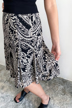 Load image into Gallery viewer, MONO WILD PAISLEY SKIRT