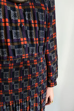Load image into Gallery viewer, PURPLE GODET CHECKERED PLEATS DRESS