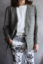 Load image into Gallery viewer, MONO WEAVED COLLARLESS BLAZER