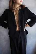 Load image into Gallery viewer, BLACK EDGED FIT BLAZER