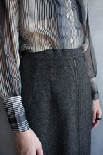 Load image into Gallery viewer, GREY CONFETTI ZIP UP WOOL SKIRT