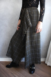FOREST NIGHT CHECKERED FLAP WOOL SKIRT
