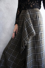 Load image into Gallery viewer, FOREST NIGHT CHECKERED FLAP WOOL SKIRT