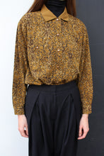Load image into Gallery viewer, MUSTARD FAUNA POLO BLOUSE