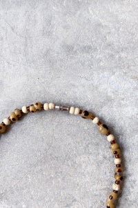 BROWN LEOPARD BEADED NECKLACE