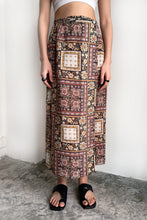 Load image into Gallery viewer, FLORALS LONG FLAP SKIRT
