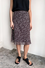 Load image into Gallery viewer, BROWN DOTTED WAVY SKIRT