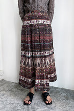 Load image into Gallery viewer, ETHNIC YADA FLORAL PLEATED SKIRT