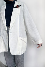 Load image into Gallery viewer, WHITE GEOMETRIC OVERSIZED BLAZER