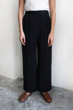 Load image into Gallery viewer, F.I.A.C. GLITTERY EASY BLACK SLACKS