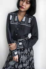 Load image into Gallery viewer, ROTH KIRCH / DOTTED DAGGER COLLAR BLOUSE