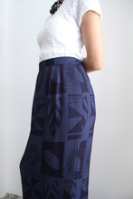 Load image into Gallery viewer, GEOMETRIC PRINT SKIRT