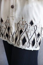 Load image into Gallery viewer, KOGARA EMBROIDERED BLOUSE