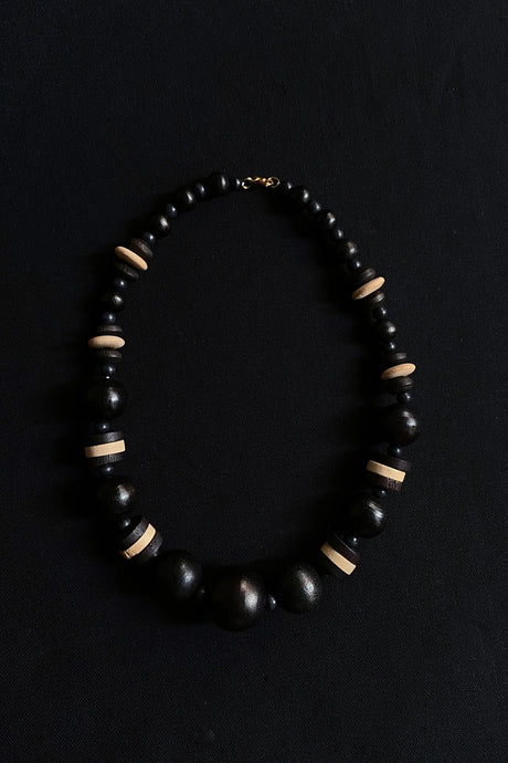 BLACK & BEIGE LARGE WOODEN BEADS NECKLACE