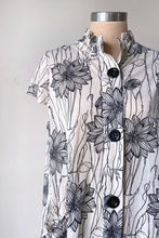 Load image into Gallery viewer, FLORAL DOLLY TOP