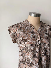 Load image into Gallery viewer, BROWN FLORAL TANK TOP