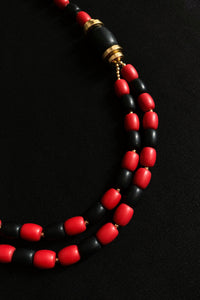 RED/BLACK BEADED LONG NECKLACE