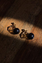 Load image into Gallery viewer, BLACK CIRCLE EARRINGS