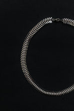 Load image into Gallery viewer, FISHBONE NECKLACE