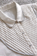 Load image into Gallery viewer, CREAMY FISH SCALE BLOUSE