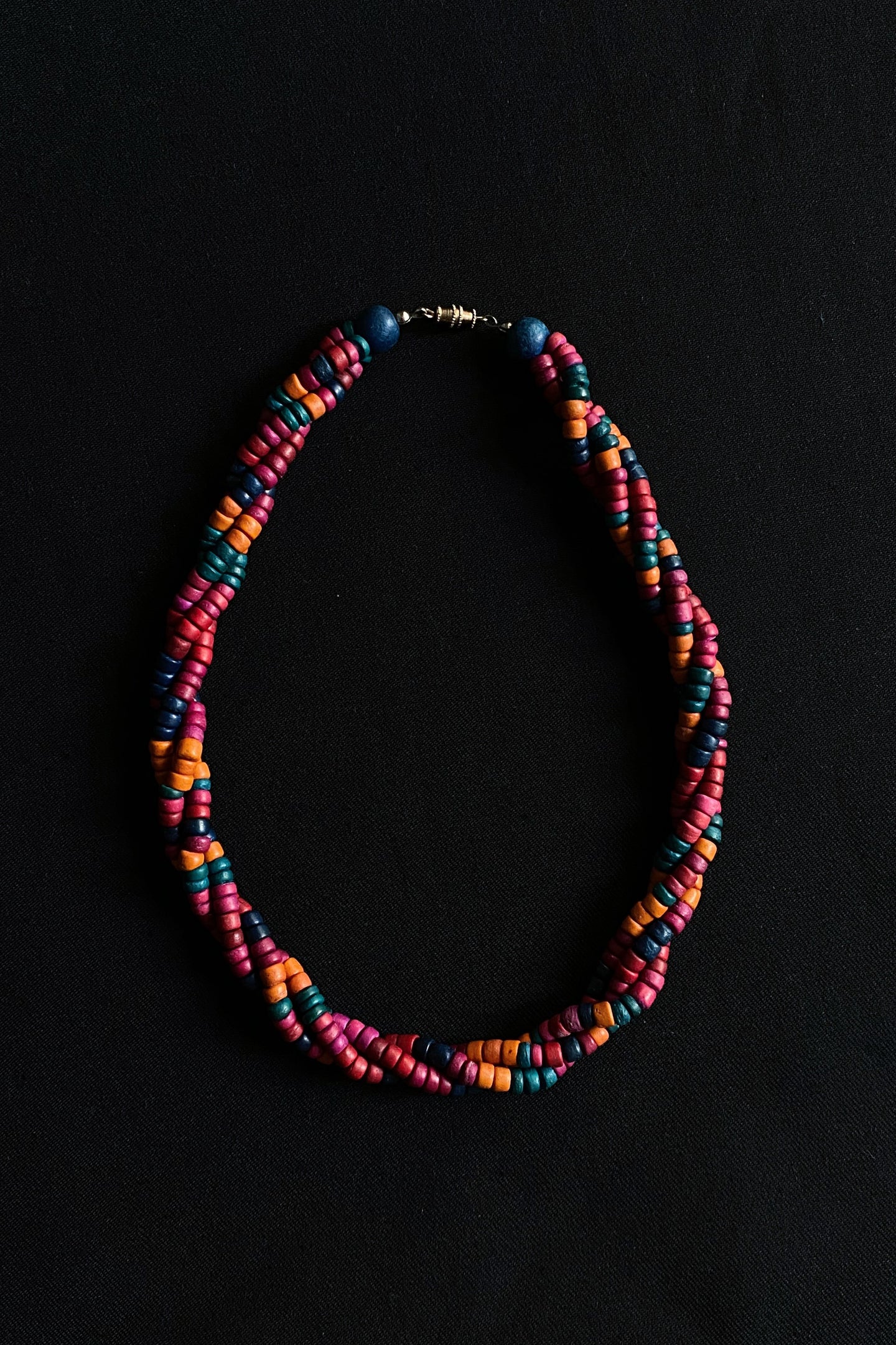 FUCHSIA TWISTED COLORFUL BEADS NECKLACE