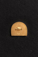 Load image into Gallery viewer, SLAVIANSKI BAZAAR PIN