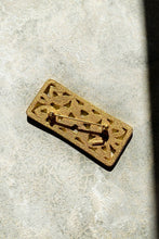Load image into Gallery viewer, JJ / LEAFOR RECTANGULAR BROOCH