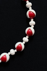RED & WHITE ABSTRACT BEADED NECKLACE