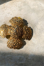 Load image into Gallery viewer, FAUNA BEEHIVE BROOCH
