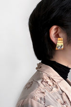 Load image into Gallery viewer, LOTUS CLIP EARRINGS