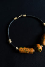 Load image into Gallery viewer, WASO MARBLE WIRE CHOKER