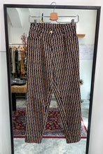 Load image into Gallery viewer, BIANCA CHAIN LOCK PEG TROUSERS