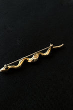 Load image into Gallery viewer, BUTLER &amp; WILSON / SNAKE STICK BROOCH