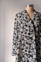 Load image into Gallery viewer, FLORAL PATTERN BLAZER